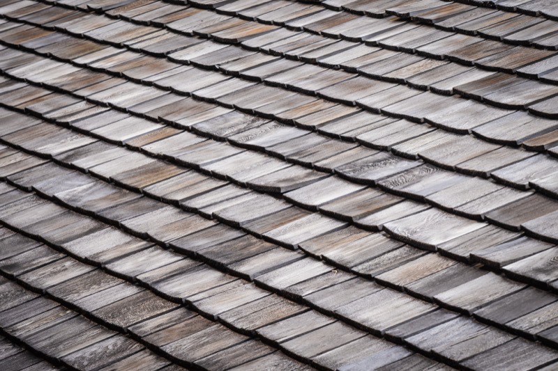 Shingle-style siding with shadow lines